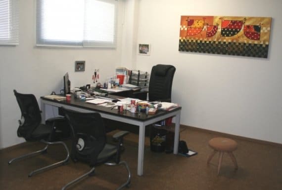 רצפת פרקט שעם במשרד