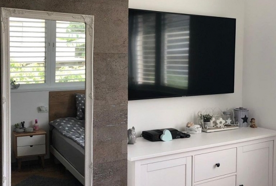 ריצוף פרקט למינציה גרמני בחדר שינה לנערות