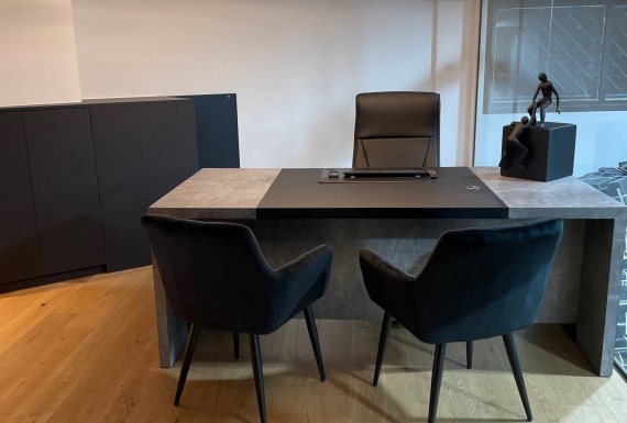 פרקט עץ במשרד 2